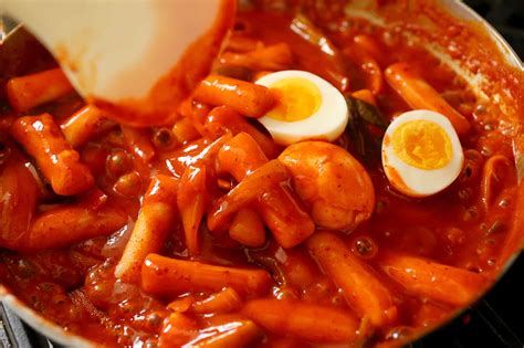  Ddeokbokki ลவสุดฟิน! สุกี้เผ็ดจากเกาหลีที่ต้องลอง